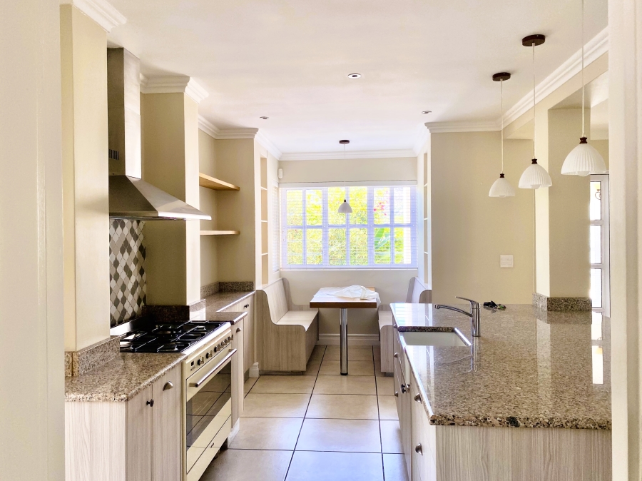 5 Bedroom Property for Sale in Sedgefield Central Western Cape